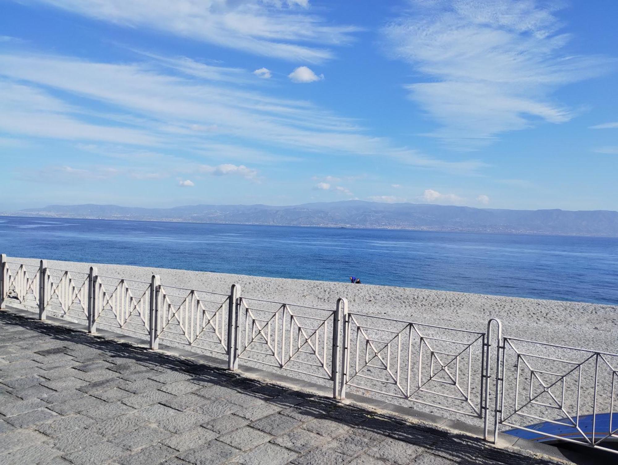 La Camera Nel Villaggio Messina Exterior foto